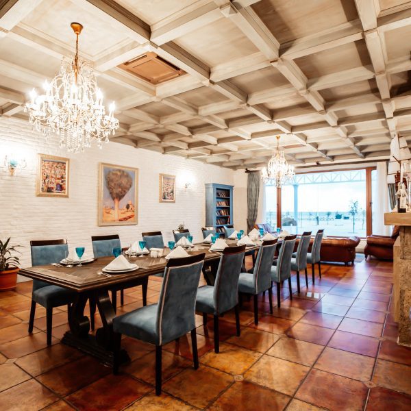20 latest Restaurant Interior Design Ideas for 2024 In Dubai