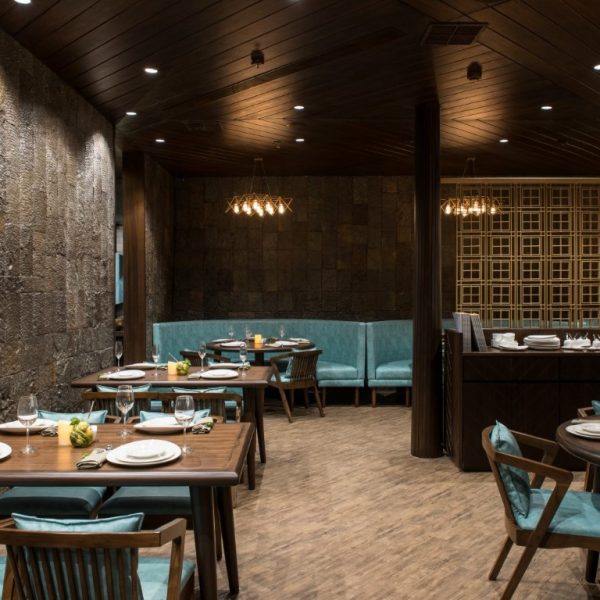 Retro Style Restaurant Interior Design