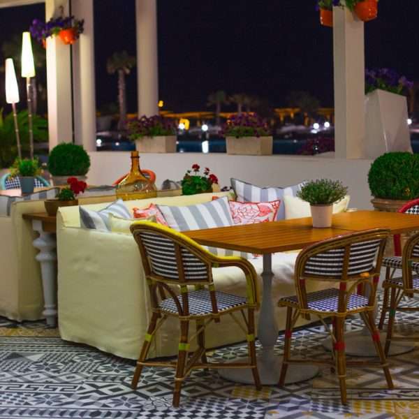 Tips For Restaurants Sitting Area Decoration, Restaurants Sitting Area Decoration 